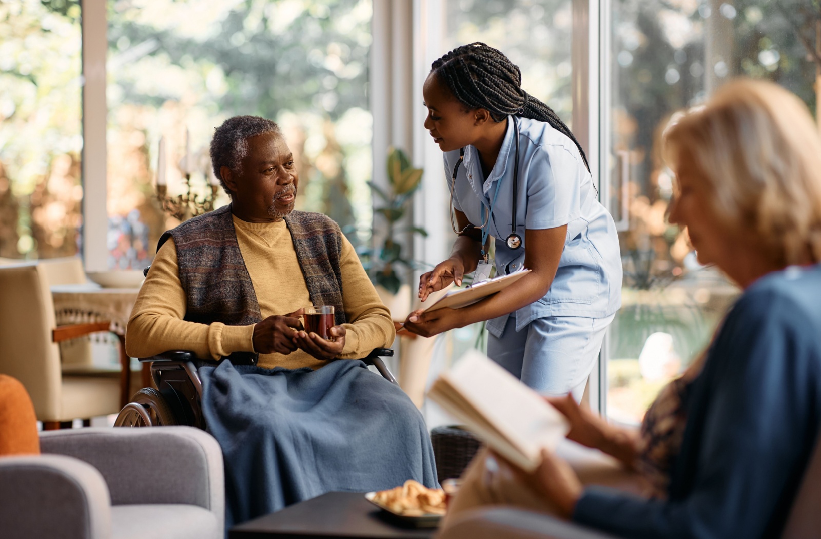 Home assisted living vs nursing home hero 1